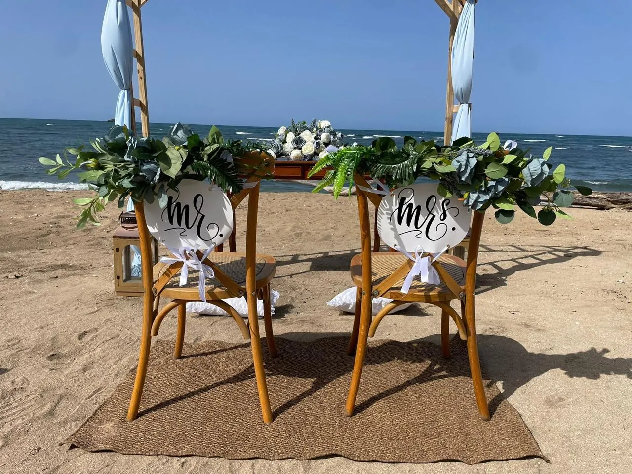 Sillas Mr & Mrs en la playa